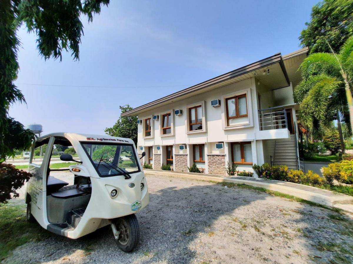 Estancia De Lorenzo Tarlac Buitenkant foto