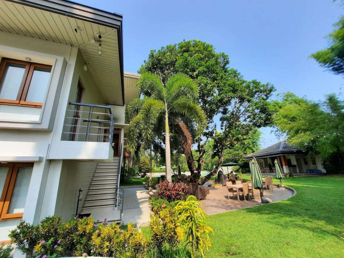 Estancia De Lorenzo Tarlac Buitenkant foto