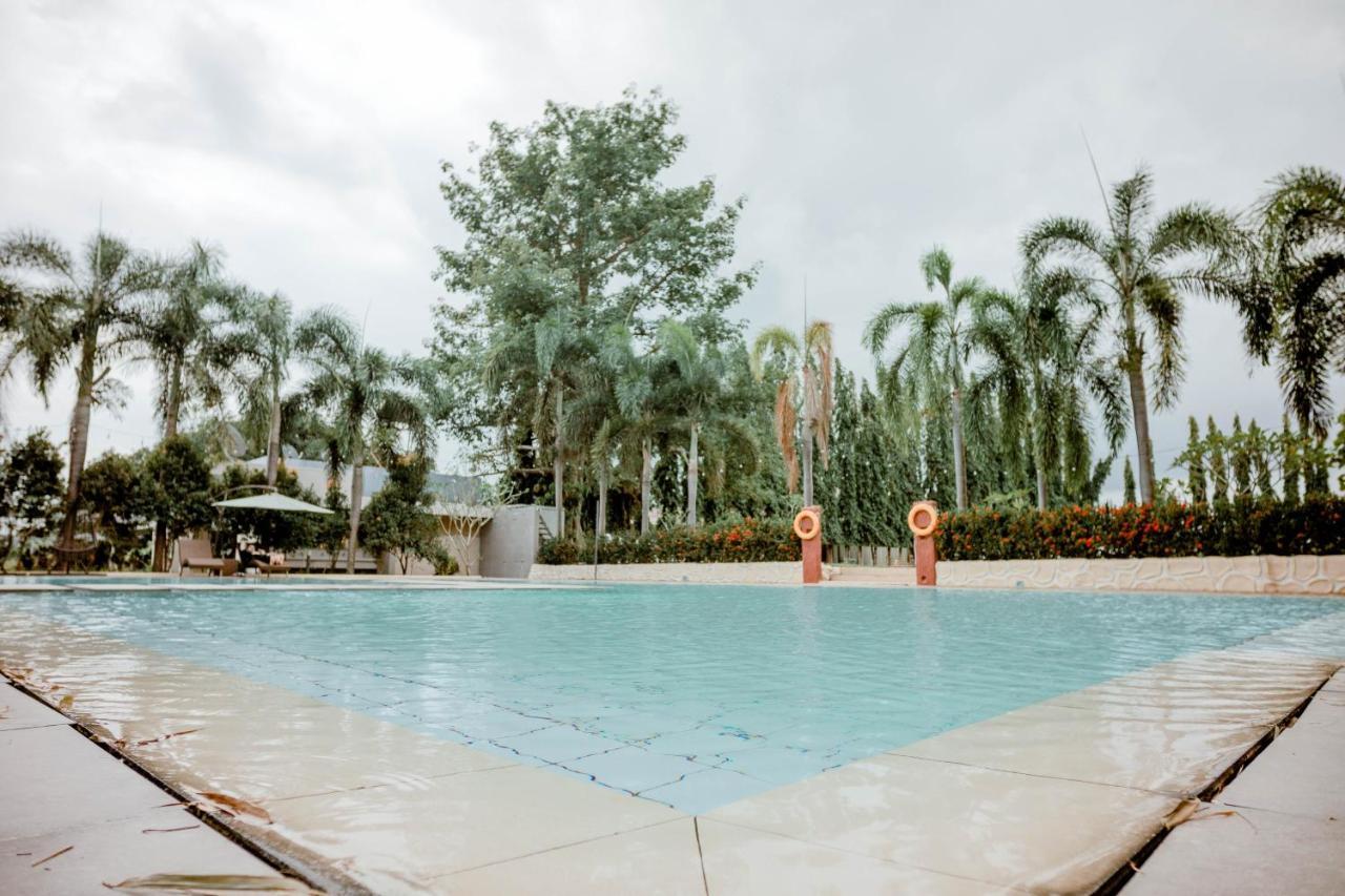 Estancia De Lorenzo Tarlac Buitenkant foto