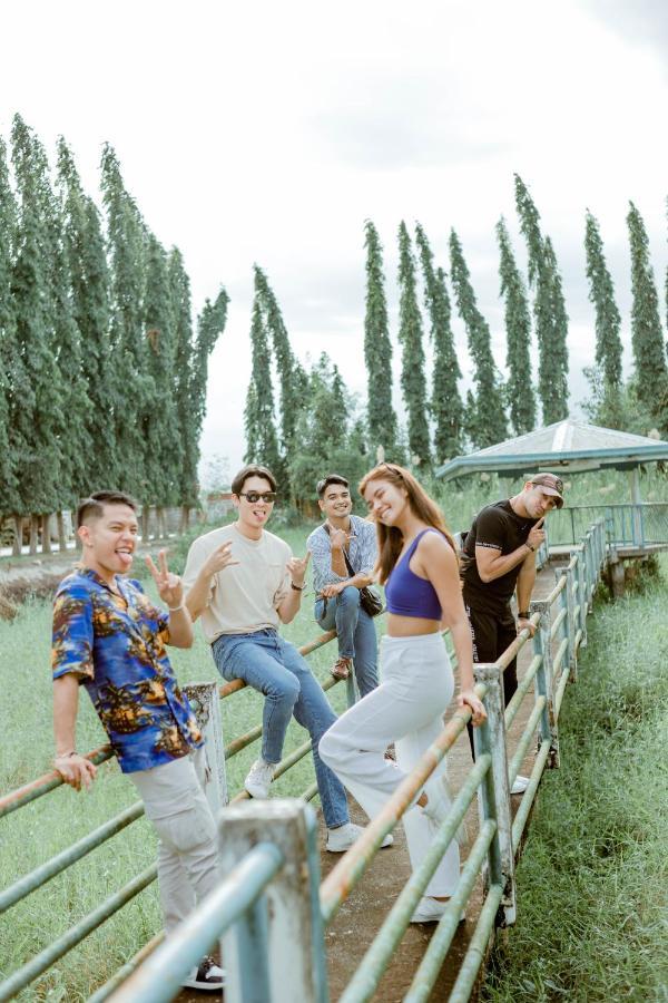 Estancia De Lorenzo Tarlac Buitenkant foto