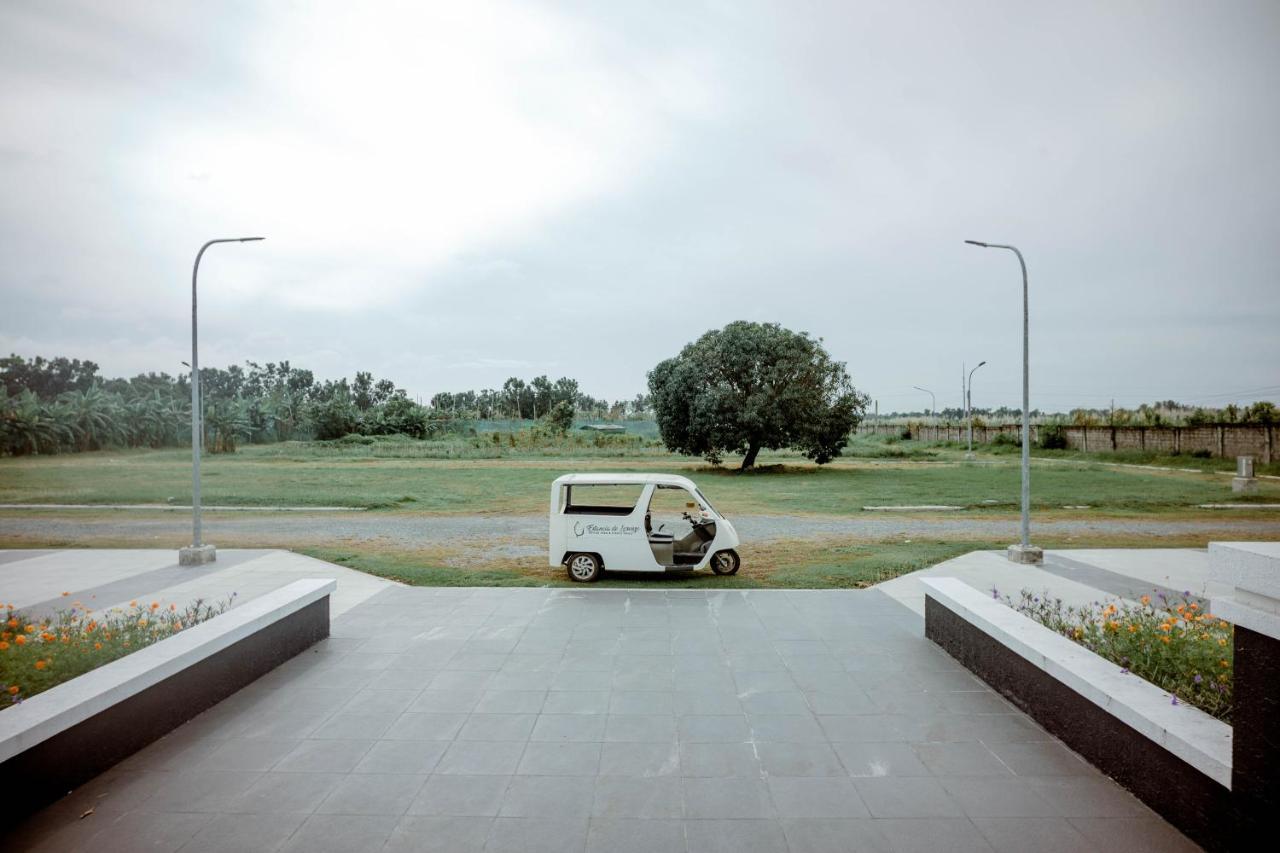 Estancia De Lorenzo Tarlac Buitenkant foto
