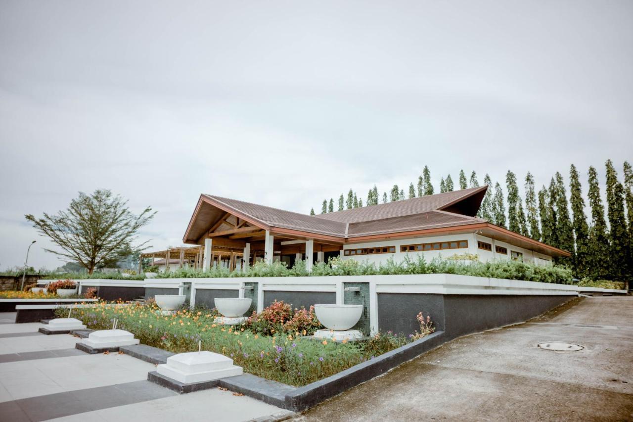 Estancia De Lorenzo Tarlac Buitenkant foto